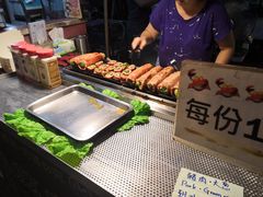 -六合夜市