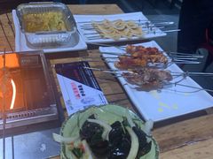 -悦屋老板娘的烤肉店(紫薇田园店)