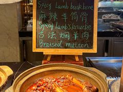 -广州万富希尔顿酒店·感趣自助餐厅·金秋蟹宴生蚝海鲜刺身