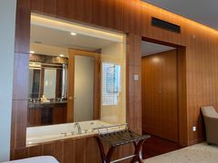 -汕尾巴黎半岛酒店