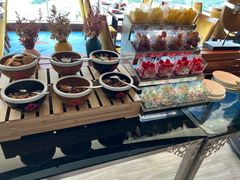 -宝利来国际大酒店-凤凰阁旋转餐厅