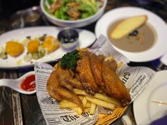 椒盐鸡翅配薯条-MOSSO德国餐厅·音乐酒吧(环宇荟店)