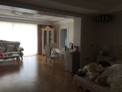 -月之旅·尊 高端月子会所(科馨别墅一店)