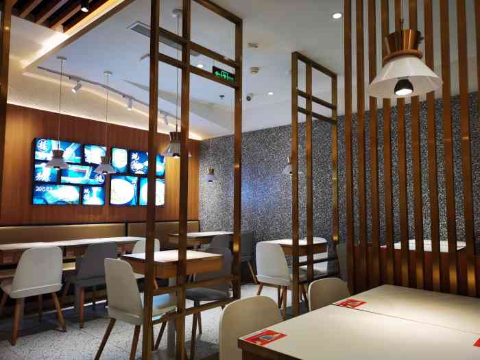 丸本家(杨浦百联又一城店)-"我很喜欢,清清淡淡的,而且配菜都是免费的