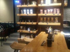 -星巴克臻选(济南万达店)