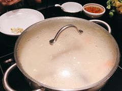 澳门鸡脚猪骨煲（小）-官也街澳门火锅(新源里店)