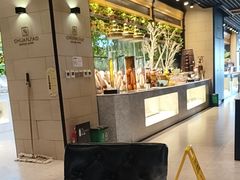 -川骄海鲜自助(王府井奥莱UP TOWN店原世界之花店)