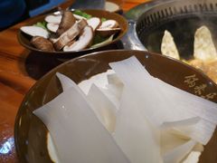 香菇-锅来乐地锅鸡(安亭店)
