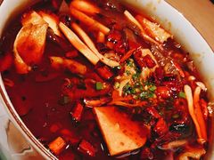 -渝信川菜 · 川味家常菜(财富购物中心店)