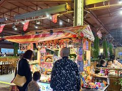 -三亚火车头万人海鲜广场