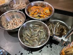 -三亚新鸿港水果一级批发市场