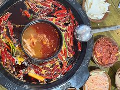 -黄潇洒老火锅(九眼桥宏济巷店)