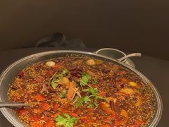 -麻六记(凤凰汇店)