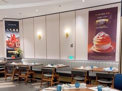 -港丽餐厅(正大店)