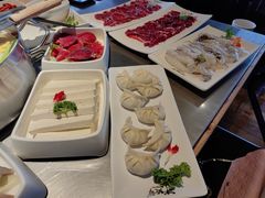 -牛德亨臻牛潮汕火锅(万邦时代店)