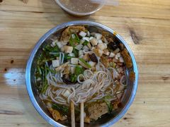 -柳州肥姨妈大骨螺蛳粉(东靖路店)