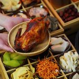 🍲 80年代怀旧风火锅！老物件+吊灯，超有代入感！🌟