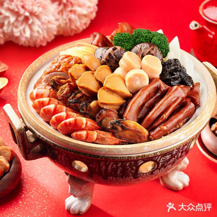 阖家团圆，#新濠影汇#邀您共度新春佳节  