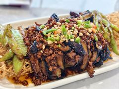 -李连贵熏肉美食酒楼(东市商贸店)