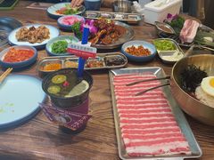 -明洞阿姨·韩式酱蟹烤肉·创意料理(三元桥店)