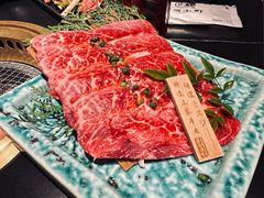 -山川小町·极番烧肉(新地假日广场店)