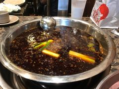 -肖肖酸萝卜鱼火锅(总店)