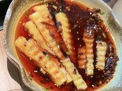 -野山舂·贵州现舂酸汤火锅(鸿通城店)