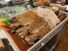 -广州中心皇冠假日酒店·百粤楼