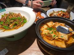 香煎鲫鱼-费大厨辣椒炒肉(吉联MALL店)