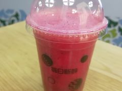 -每日新鲜水果吧(芮欧百货店)