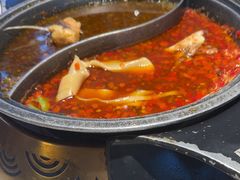 -阿瓦山寨·湘菜现炒·剁椒鱼头王(咸阳总店)