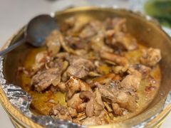 五指毛铜盘焗泉水鸡-围龙屋客家食府(福田店)