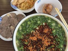 -德元兰州纯汤牛肉面