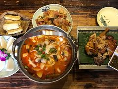 -老滇山寨•云南特色菜•地方菜•民族风情歌舞表演(金碧店)