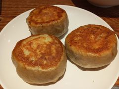-清真吴记门钉肉饼·喜多利