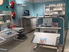 -康朴乐儿童学习桌椅(蓝色港湾店)