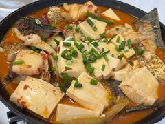 一鱼两锅-万佛湖许老大铁锅鱼(黑金冠店)