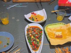 -三兄弟灰太狼烧烤.龙虾烤鱼(上海交大店)