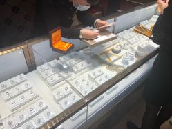 -老鳳祥(周浦万达广场店)