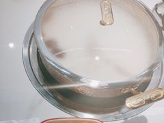 -洪氏嗨捞·广东猪肚鸡·椰子鸡火锅(西咸万象城店)