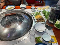 -雪乡人家东北菜·铁锅炖一切(高斯路店)