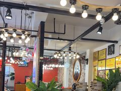 -刘姐啤酒鱼民族演艺餐厅(西街总店)