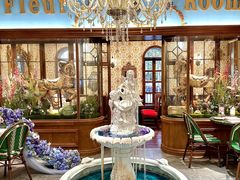 -秘密旅行Bonjour(黑金冠 江南西店)