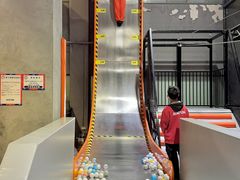 -嗨翻Hi-Fun竞技主题乐园·蹦床亲子生日轰趴(国光1937店)