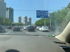 -资和信百货商场