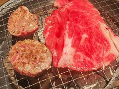 -山川小町·极番烧肉(新地假日广场店)