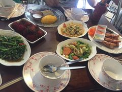 -Dang restaurant (patong phuket)