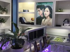 -提一眼镜·蔡司·依视路(小寨店)
