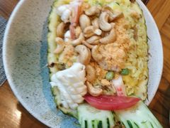 菠萝海鲜炒饭-mango tree芒果树泰国餐厅(青岛万象城店)