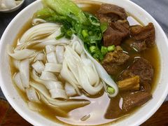 牛腩汤河-珍珍小食店(西华路店)